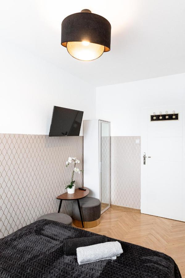Clicktheflat Conrada Apart Rooms Varsavia Esterno foto
