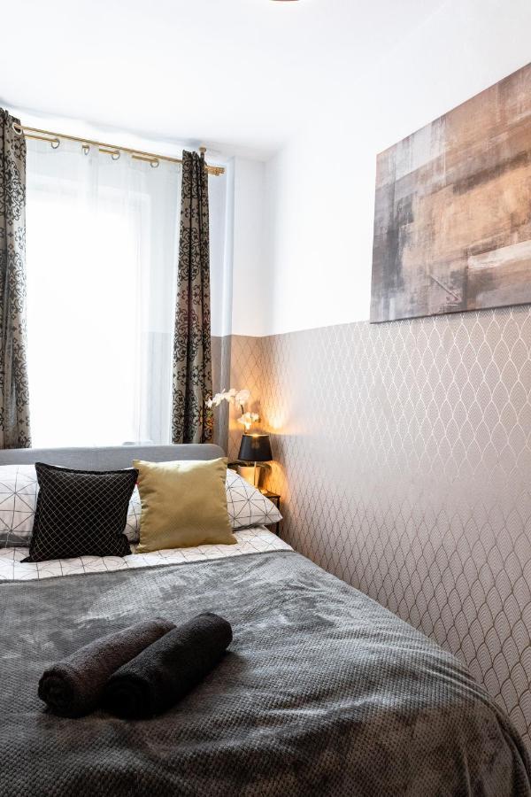 Clicktheflat Conrada Apart Rooms Varsavia Esterno foto